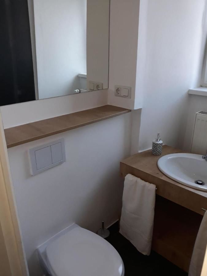 Гостевой дом Contemporary Apartment Бухарест-11